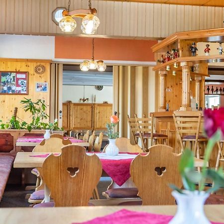 Hotel "Zum Einsiedler" Deutschneudorf Екстер'єр фото