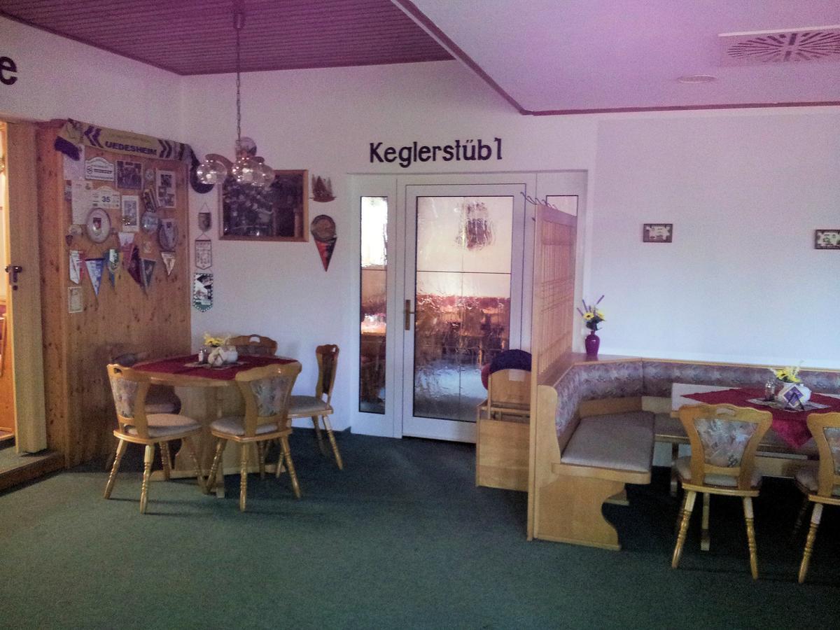 Hotel "Zum Einsiedler" Deutschneudorf Екстер'єр фото